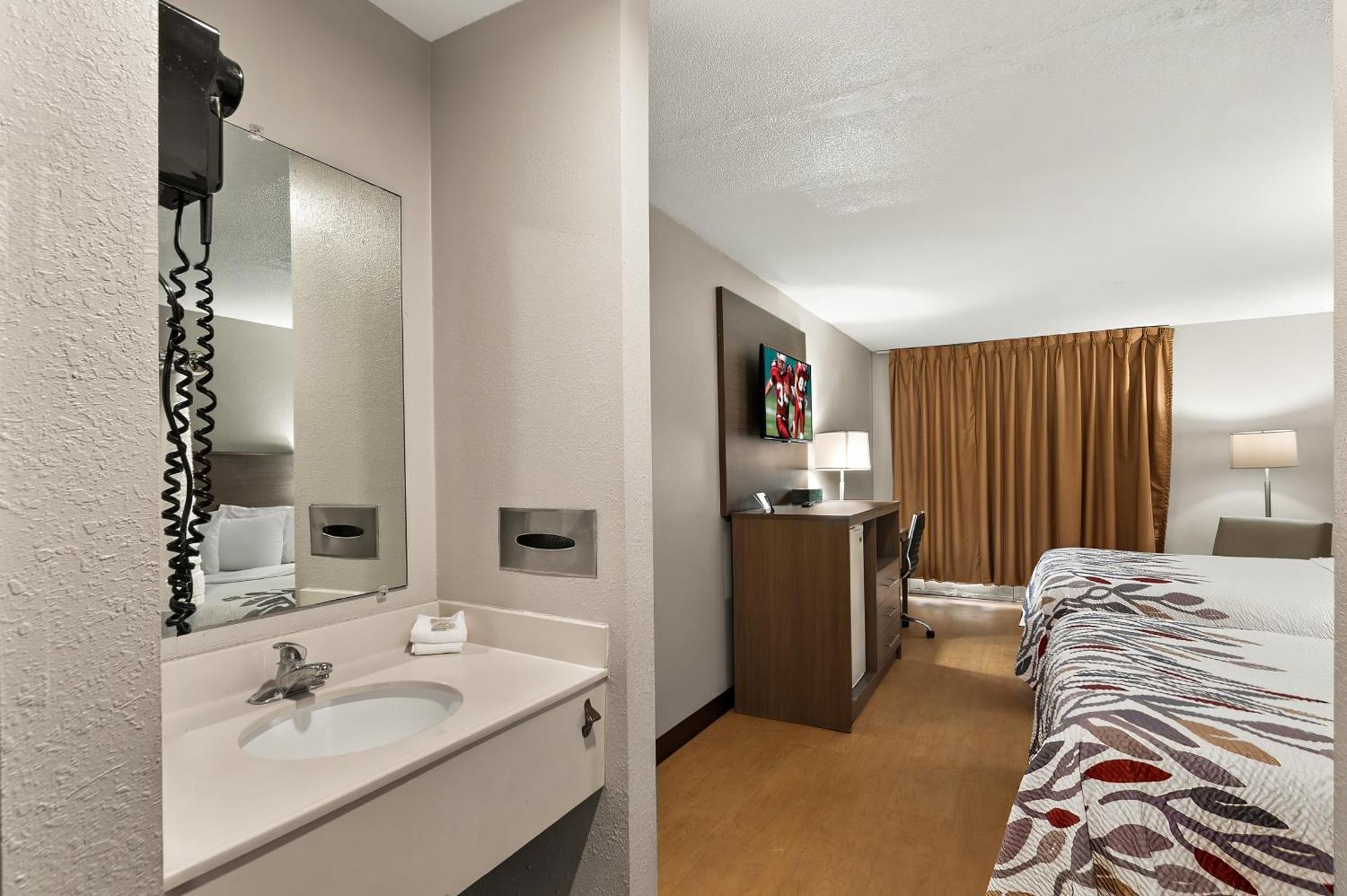 Red Roof Inn Martinsburg Dış mekan fotoğraf