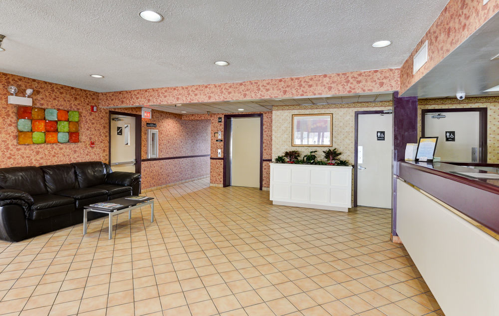 Red Roof Inn Martinsburg Dış mekan fotoğraf